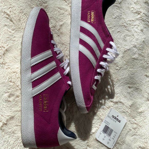 Adidas Shoes - ADIDAS Gazelle OG W